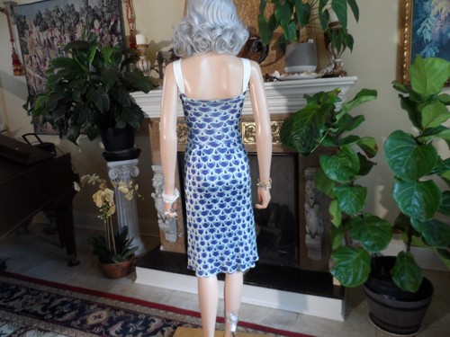 Alberta Ferretti Light Blue/White Print Embellished V Neck Sheath Dress Size 6 - Picture 20 of 24