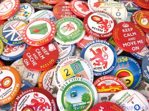 Three (3) Random & Unactivated Geocaching Trackables (Geomedal, Dog Tag, Button) - Picture 6 of 7
