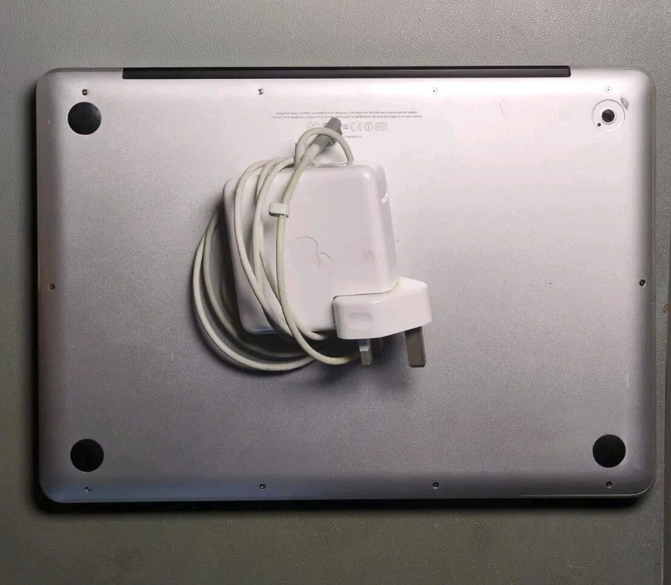 Apple MacBook Pro A1278 13-inch, Mid 2012 Laptop i5 2.5 GHz 16GB RAM 120GB SSD - Image 3 of 4