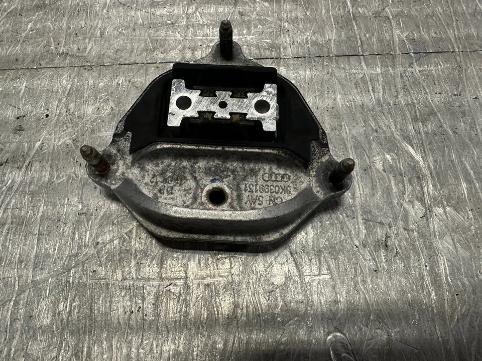 Soporte de montaje de transmisión automática OEM AUDI S4 S5 B8 10-16 8K0399151 Foto 2 de 3