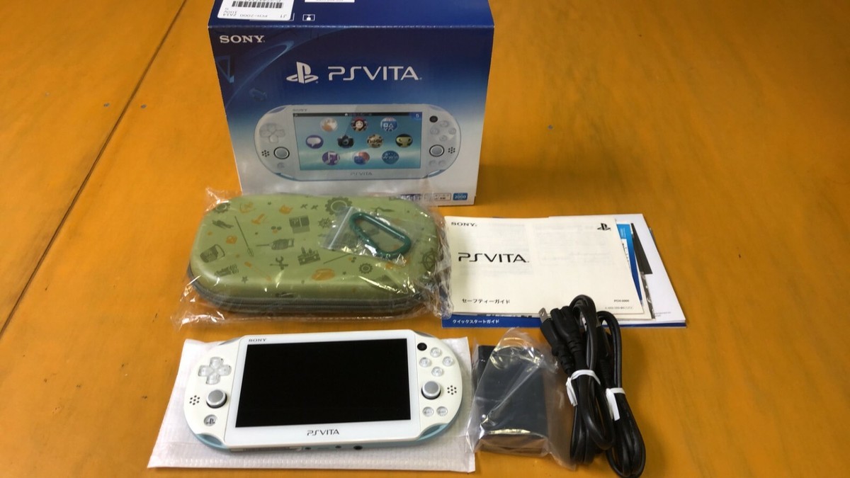 Sony PS VITA Play station vita Wi-Fi Light Blue / White PCH Sony PS VITA Play station vita Wi-Fi Light Blue / White PCH