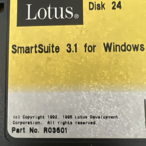 Lotus SmartSuite Smart Suite 3.0 for Windows 1994 Vtg 24 Disks Set Untested - Picture 13 of 13