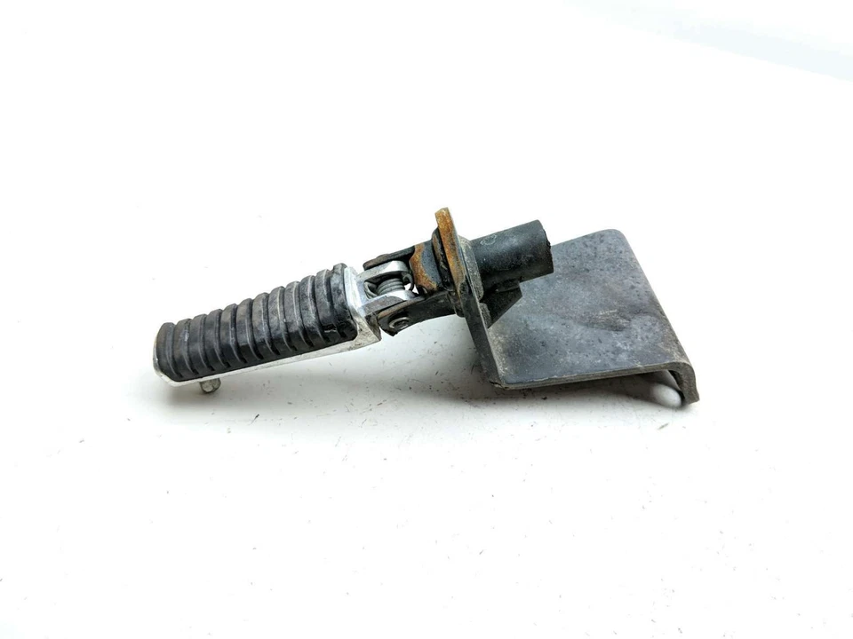 13 clavija delantera izquierda para conductor Suzuki VZ 1500 Intruder Boulevard M90 con soporte Foto 2 de 4