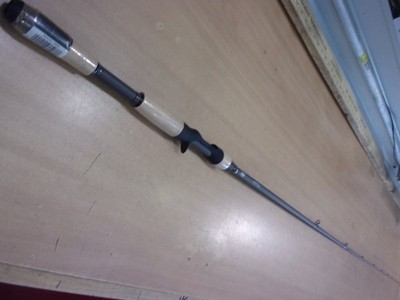 FENWICK HMG BASS CASTING ROD  7 foot 1 inch Heavy power