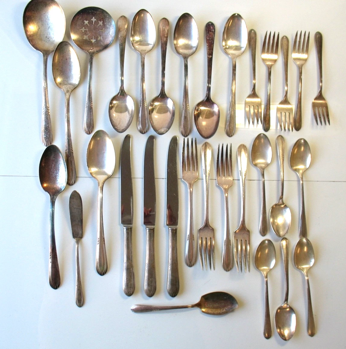 Wm. Rogers & Son Flatware-Place Setting Antique US Silver-Plated