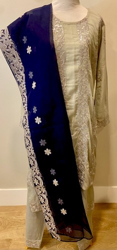 Shalwar Kameez 3pc Set Straight Pants Duppata Size Medium Embroidered Floral