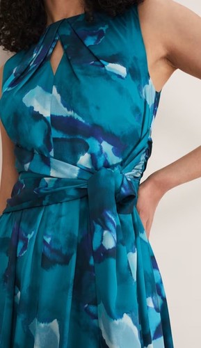 Vestido Phase Eight UK 18 verde azulado multi satinado acampanado midi corrino estampado mariposa - Imagen 19 de 23
