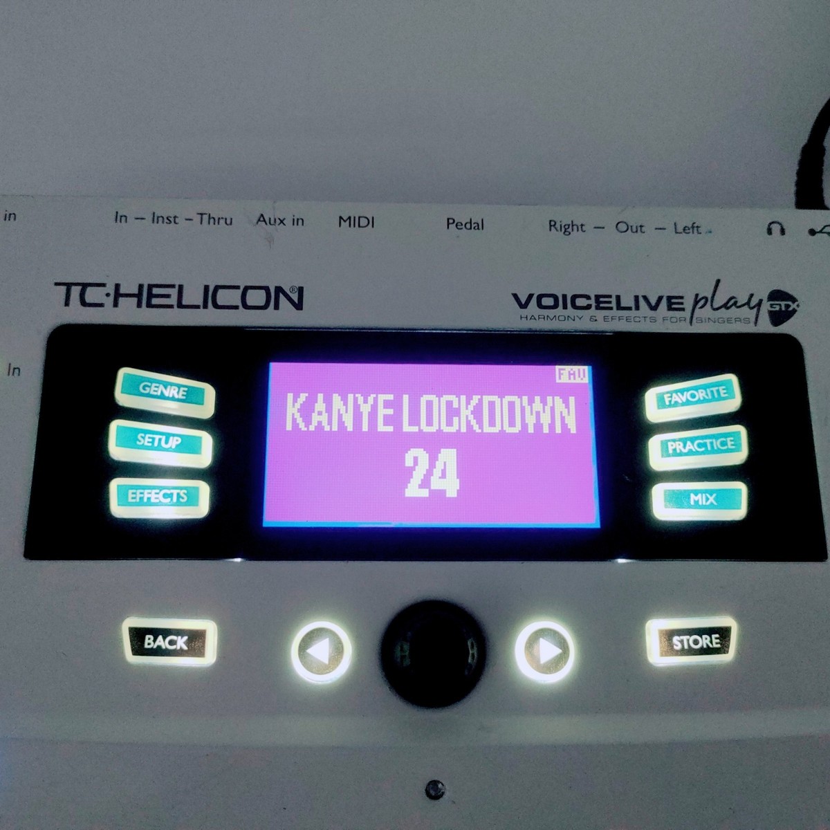 【しふぁ 】TC-Helicon VoiceLive Play TC HELICON VoiceLive Play GTX Vocal Effect Processor 12326446 With