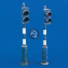 Verlinden 1/35 Traffic Lights (2 pieces) [Resin Diorama Accessory Model] 2021