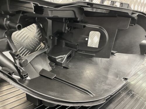 BMW 2 Series F22 F23 LCI LED Headlight Housing Right Side 2017-2021 - Picture 5 of 13