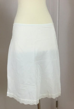 Vintage Barbizon Petti Pert Size 8 White Half Slip