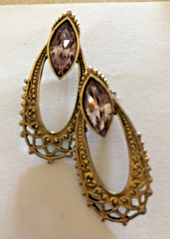 Vintage 1928 Jewelry Gold Tone w/lavender Rhinestone Pierced Earrings