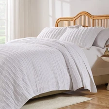 Greenland Home Ruffled Quilt Set, Queen, White,GL-1109BQ