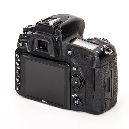 Nikon D750 gebraucht Zustand: Stark Gebraucht - Bild 2 von 5