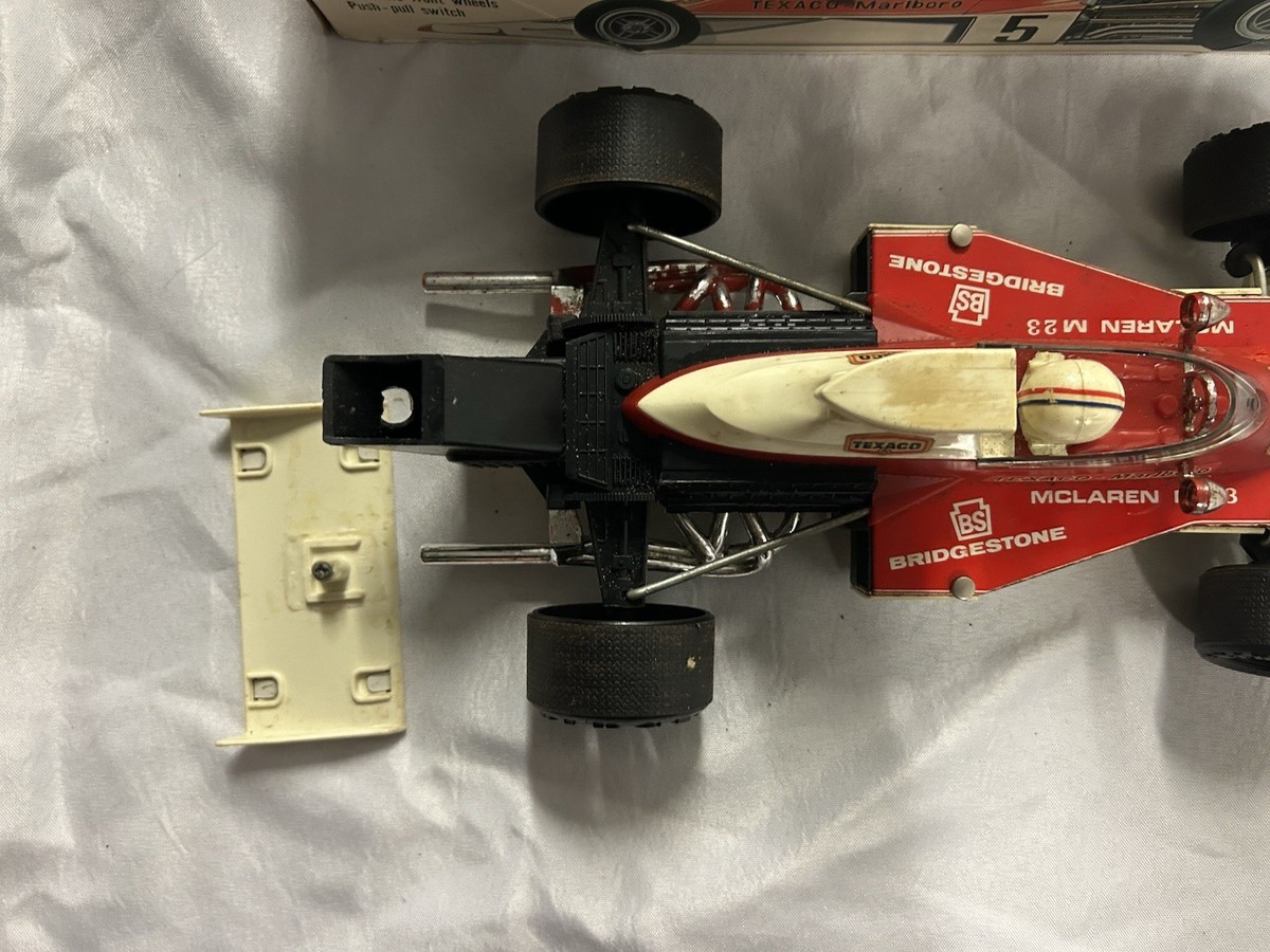 Vintage Formula-1 Racing Car Texaco-Marlboro SA-150 McClaren M23