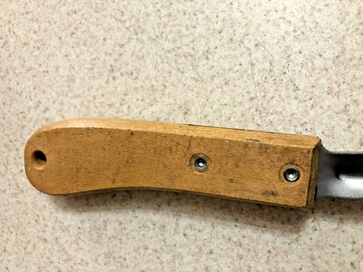 Vintage Village Blacksmith 7315 Wood Handle Curved Blade Vintage Village Blacksmith 7315 Wood Handle Curved Blade