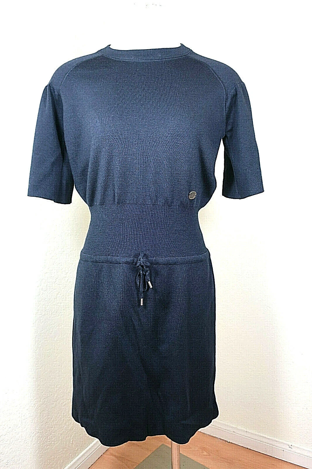 LOUIS VUITTON（LV） Abito classico LOUIS VUITTON LV grigio intenso lana con disegno vita maniche corte taglia 3 4 XS