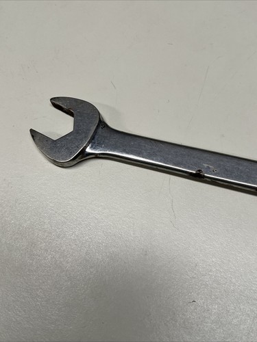 Matco Tools USA 11/16" SAE Combination Wrench 12 Point WCL222 #7B1 - Picture 8 of 10