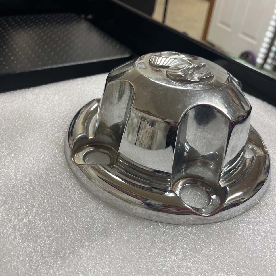 Оригинальный хромированный центральный колпак для пикапа Dodge Ram 1500 1994–2003 годов выпуска P/N 52038267 - Изображение 3 из 4