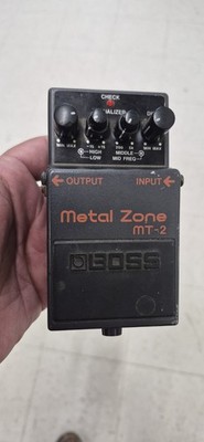 BOSS MT-2 Metal Zone Distortion Pedal untested