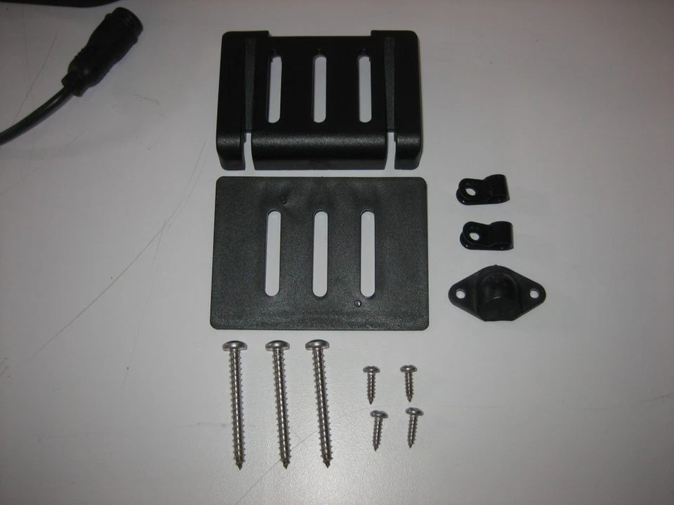 Raymarine Raytheon Apelco P65 NEW Transom Mount Transducer L265 L365 G623961-1 - Image 2 of 4