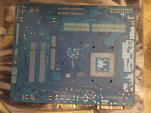 ASROCK K7S41GX 1.04 Gniazdo A 462 Płyta główna AGP PCI IDE FDD VGA audio - Zdjęcie 17 z 17