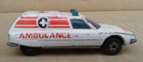 SELECTION OF MODEL AMBULANCES inc. MATCHBOX, LESNEY & CORGI. - Picture 82 of 101
