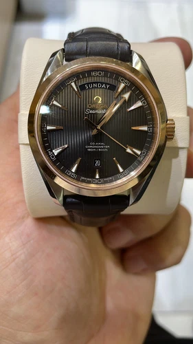 OMEGA SEAMASTER AQUA TERRA CO-AXIAL DAY DATE 231.23.42.22.06.001 #W2376