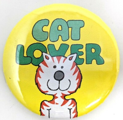 VTG Cat Lover Cartoon Kitty Kitten Animal Support Yellow Button Pin Badge KP21
