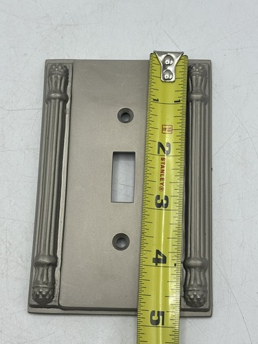 Luz de columna estriada 2 placas de interruptor de un solo polo N8002T AmeriTac - Imagen 6 de 7