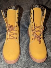 DKNY Men's Ankle Tan Boots Lace Up Style With Logo Size-11
