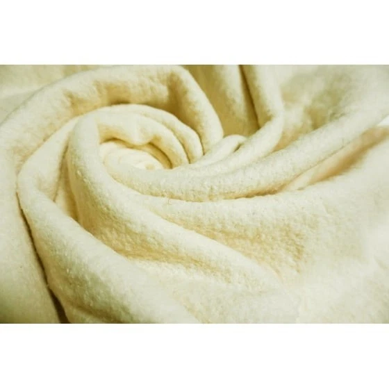 Bateo de algodón natural Pellon, blanco roto 96" x 9 yardas por el perno Foto 2 de 4