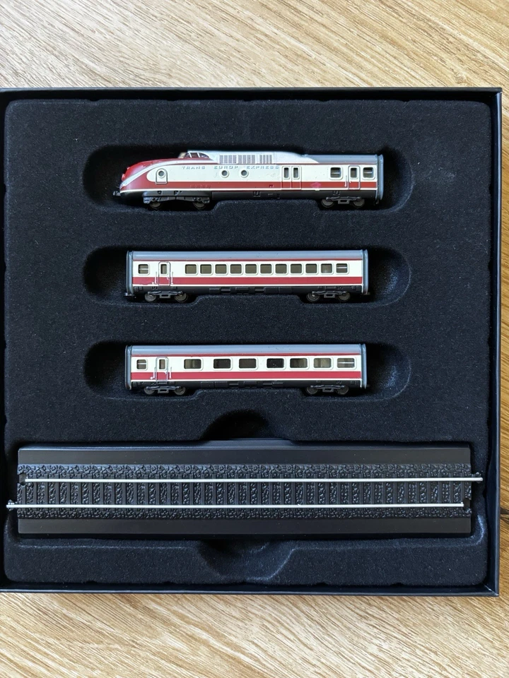 Atlas Editionen 1/220 Z Anzeige Minitrains Tee Edelweiß Druckguss Lokomotive - Bild 2 von 2