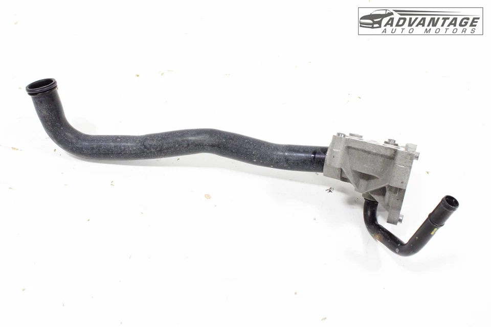 KIA SPORTAGE 2017-2022 2,4 L L4 motor refrigerante bomba de agua y tubo de manguera de entrada OEM Foto 4 de 4