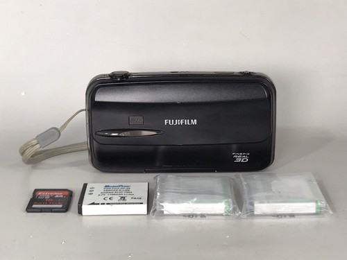 Appareil Photo Fujifilm FinePix Real 3D W3 – Stéréoscopique, Avec Batterie Et Chargeur