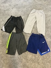 Nike Lot Of 4 Sweatpants And Shorts Size Boys Large