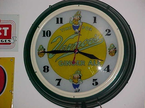 BEWARE! NOT 1950's-FAKE! VERNOR'S GINGER ALE 'GOLD BACK' ca1999 FANTASY SIGN-Tin - Picture 6 of 12