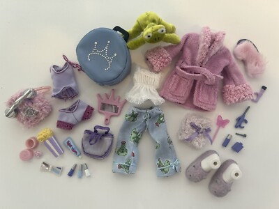 Vintage MGA Bratz Slumber Party Yasmin Doll & Accessories | eBay