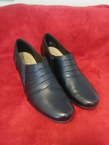 clark black ankle boots