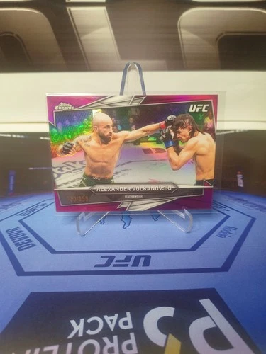 2026 Topps Chrome UFC Alexander Volkanovski Magenta Refractor /399 #30