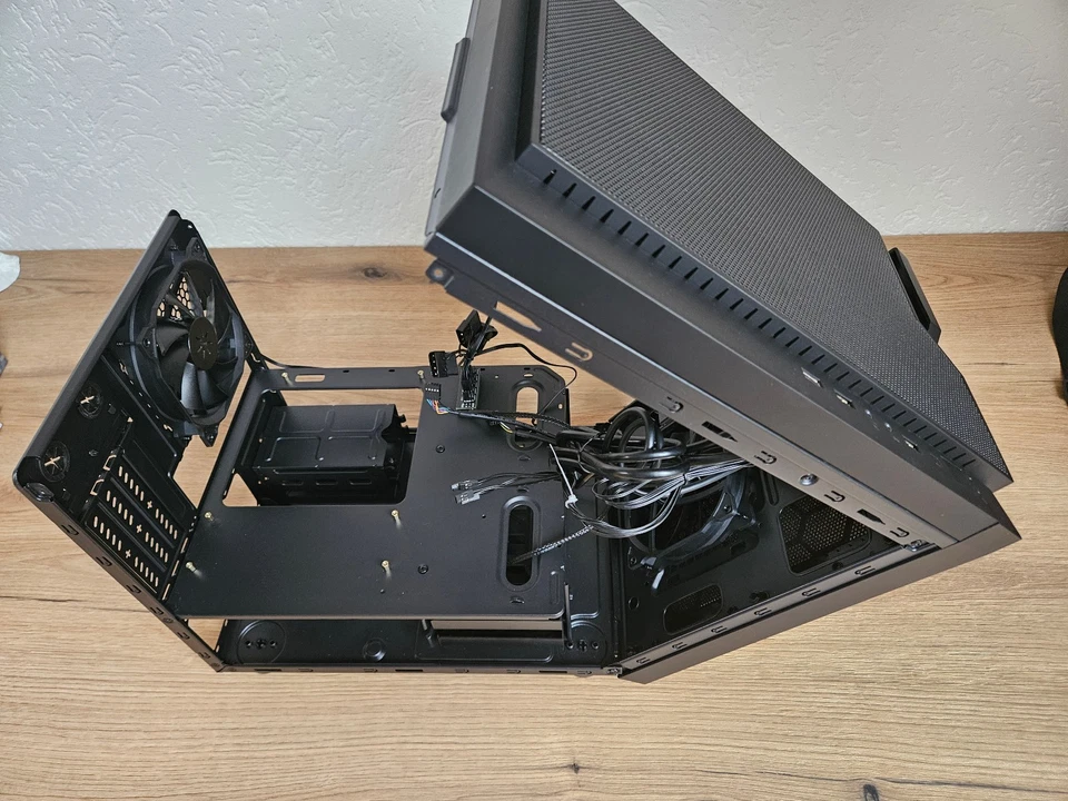 Chieftec CI-01B-OP Mini-Tower Computer-Gehäuse - Schwarz - inkl. Lüfter - Bild 2 von 4