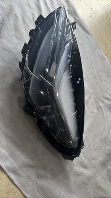 2021-2024 TESLA MODEL 3 / YHEADLIGHT MATRIX LEFT SIDE1514952-00-E OEM GLOBAL