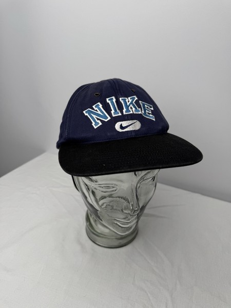 Vintage 90‘s White Label Nike Swoosh Logo Snapback Hat