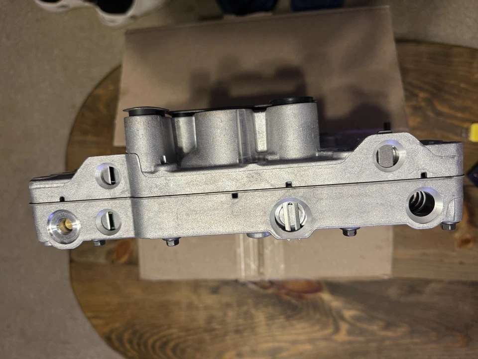 Nuevo cuerpo de válvula 6R140 Ford F250 F3 F4 2011 y parte superior # BC3P-7A100-AB Foto 4 de 4