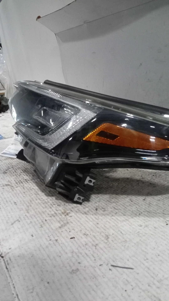 Used Left Headlight Assembly fits: 2020 Subaru Legacy LED w/o adaptive Left Grad - Image 2 of 4