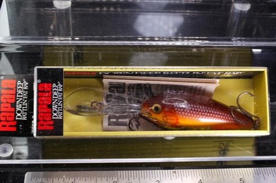 IN BOX - RAPALA DOWN DEEP RATTLIN' FAT RAP DRFR-7 HOT MUSTARD HM FISHING LURE