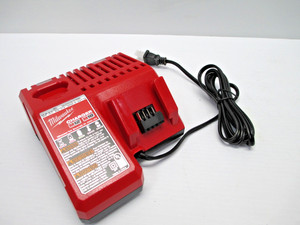 MILWAUKEE Battery Charger, 4V, Li-Ion 48-59-0490