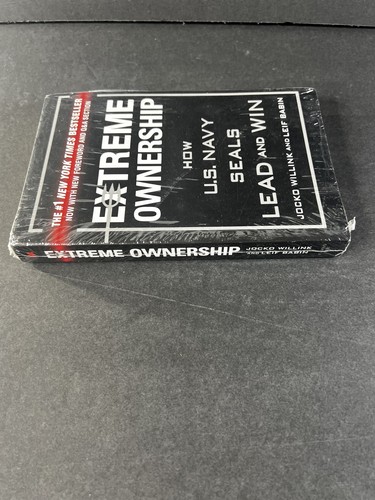 Extreme Ownership How U.S Navy Seals Lead and Win by Jocko Willink Paperback - 第 3/6 張圖片