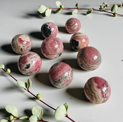 Grade AA Rhodochrosit Mini Kugel: Emotionaler Heilkristall 16mm-22mm