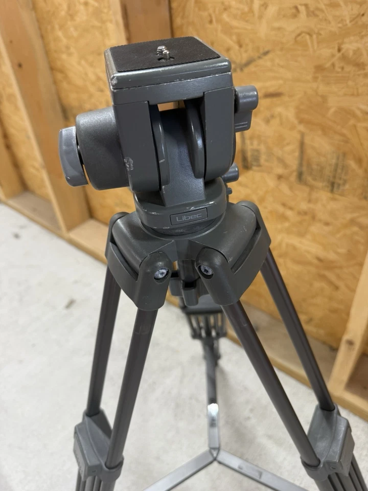 Libec TH-M20 Fluid Tripod Head, 2-Stage Aluminum Legs, Handle, - Image 4 of 4